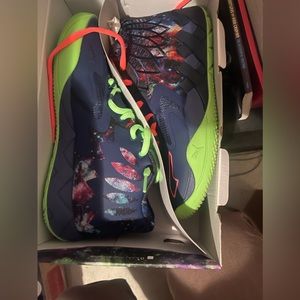 La melo ball basketball shoes